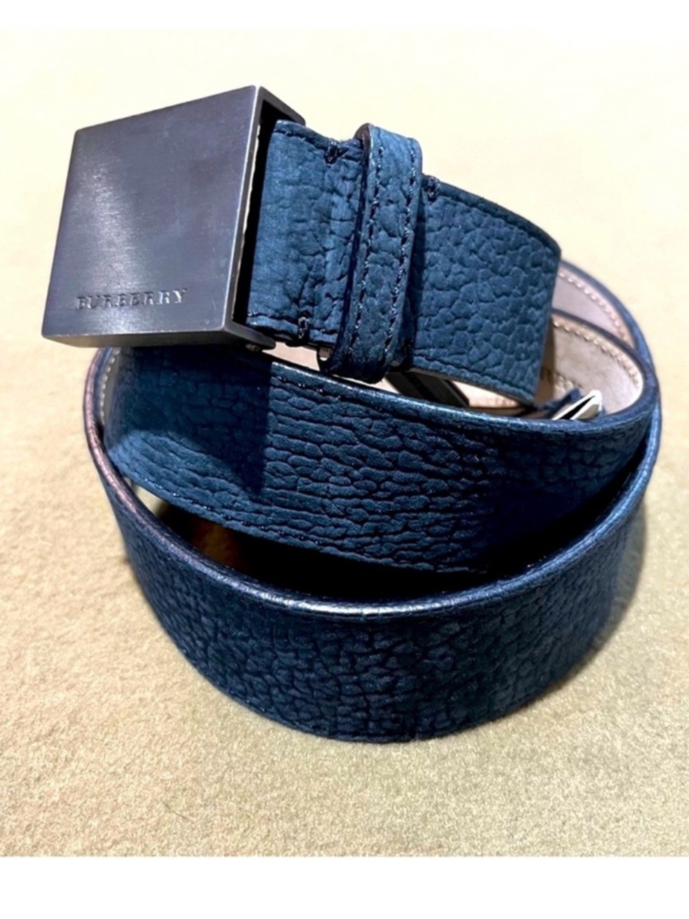 Burberry Black Pebbled Leather Belt with Brushed Silver Buckle - Picture 3 of 7